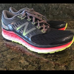 New Balance Mens 1080v6 Running shoe9.5 M